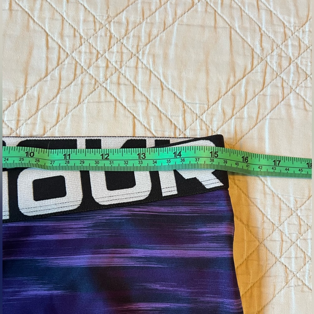 Under Armour Compression Mid Rise Shorty, Purple,  Size Large (NWT) - Picture 4 of 5